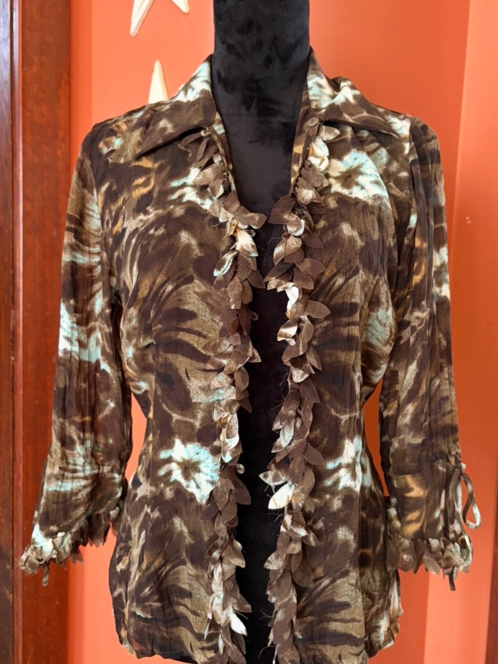 Le caviar vintage 80’s/90’s button up blouse